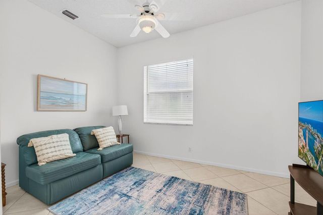 6886 Swansea Lane, Boynton Beach, FL 33472
