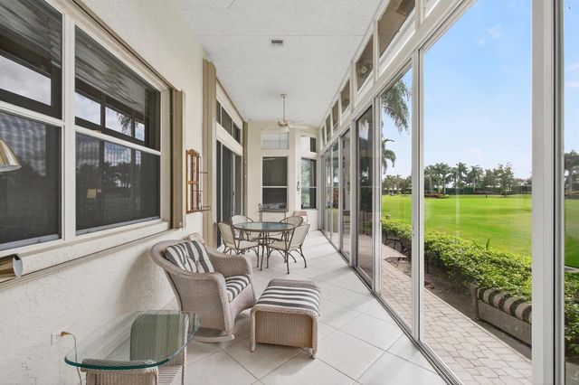 6886 Swansea Lane, Boynton Beach, FL 33472