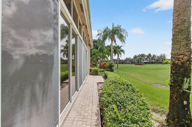 6886 Swansea Lane, Boynton Beach, FL 33472