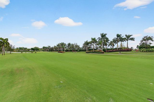 6886 Swansea Lane, Boynton Beach, FL 33472