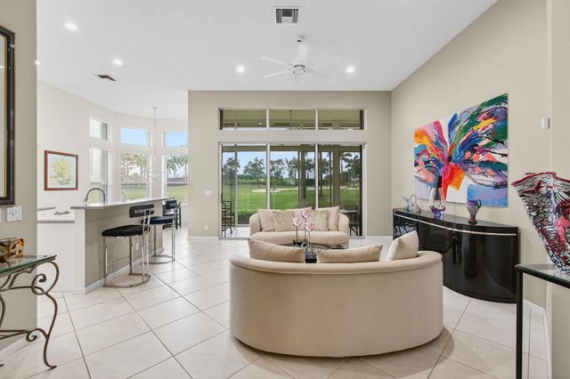 6886 Swansea Lane, Boynton Beach, FL 33472