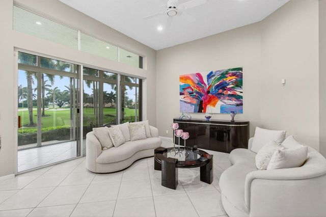6886 Swansea Lane, Boynton Beach, FL 33472