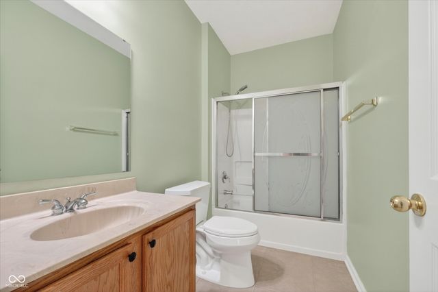 12897 Broncos Drive, Fishers, IN 46037