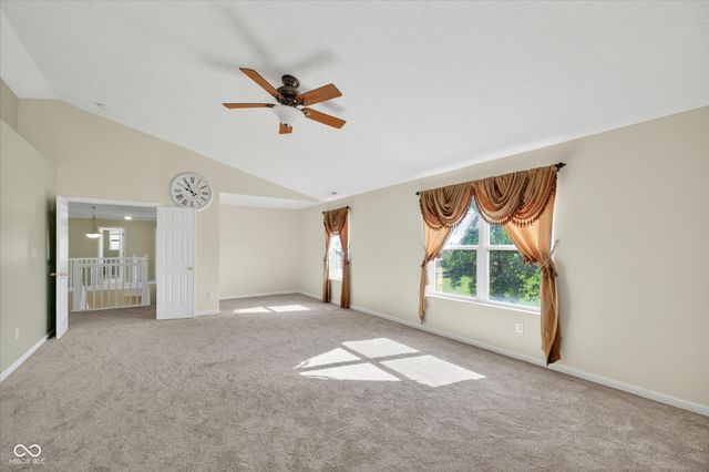 12897 Broncos Drive, Fishers, IN 46037