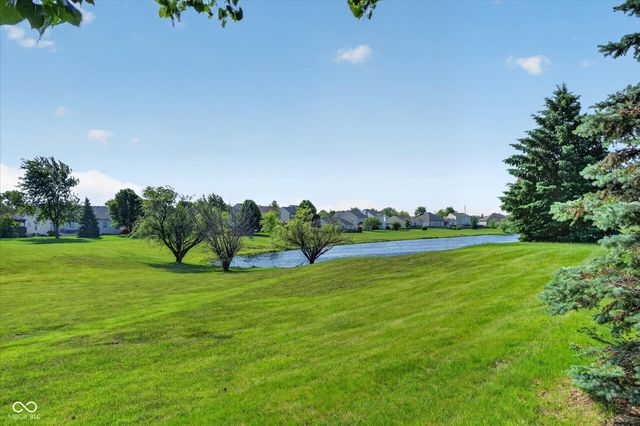 12897 Broncos Drive, Fishers, IN 46037