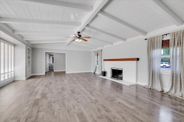 988 Carolina Ave, Yuba City, CA 95991