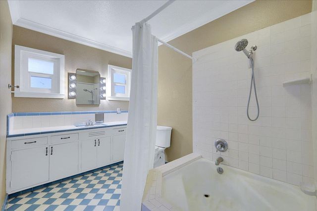 988 Carolina Ave, Yuba City, CA 95991