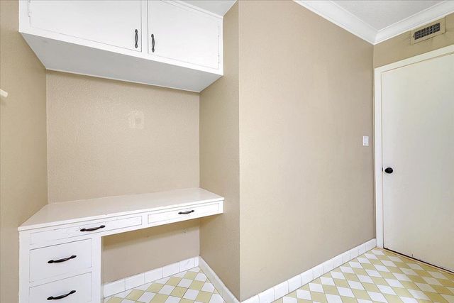 988 Carolina Ave, Yuba City, CA 95991