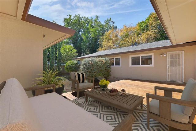 988 Carolina Ave, Yuba City, CA 95991