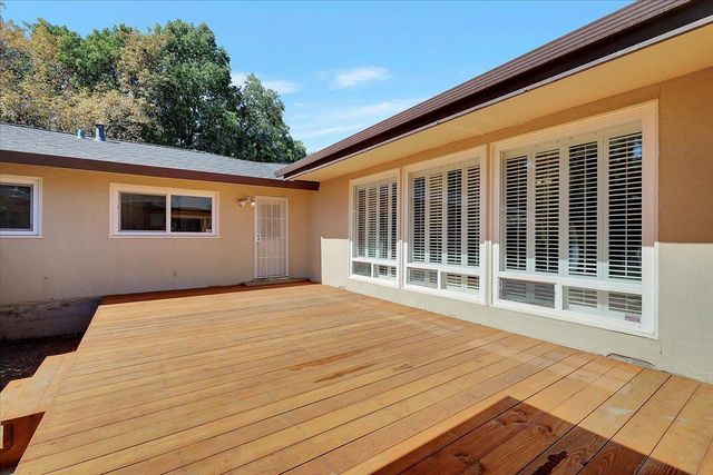 988 Carolina Ave, Yuba City, CA 95991