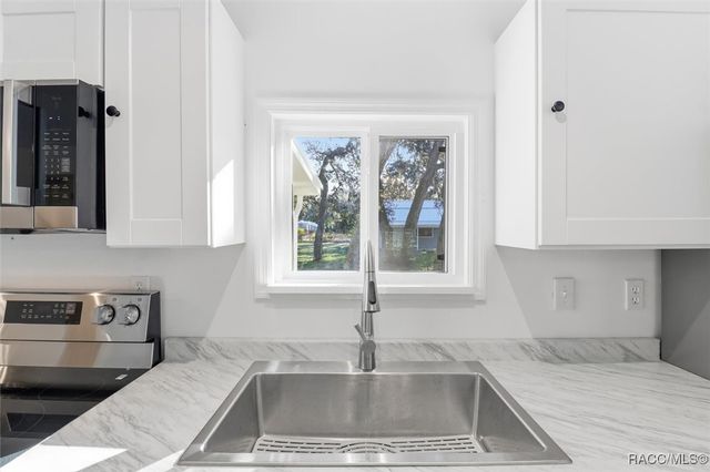 100 Kostka Drive, Brooksville, FL 34604