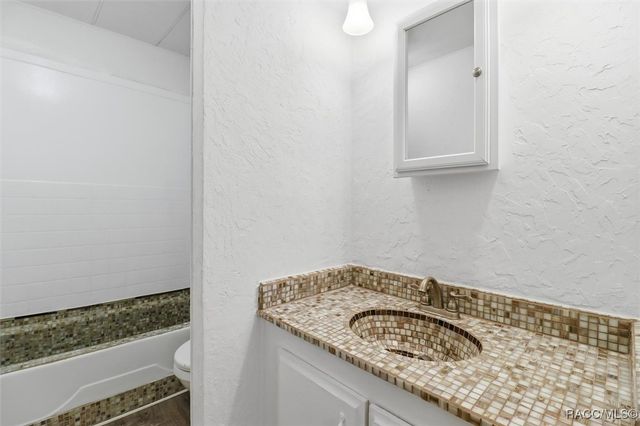 100 Kostka Drive, Brooksville, FL 34604