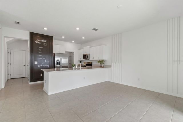 32076 POP ASH PLACE, Wesley Chapel, FL 33545