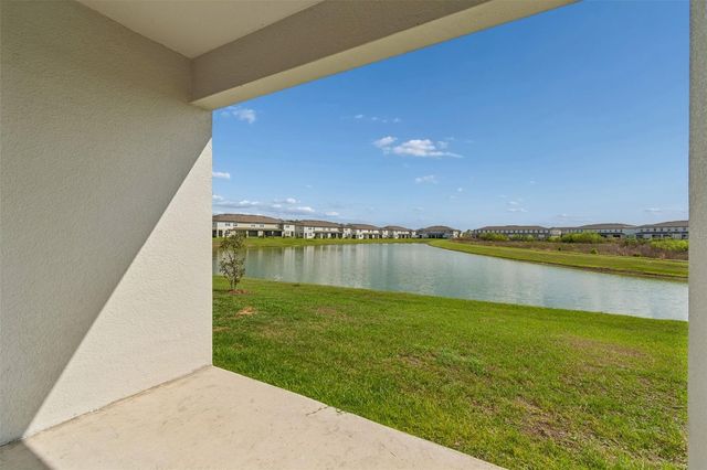 32076 POP ASH PLACE, Wesley Chapel, FL 33545