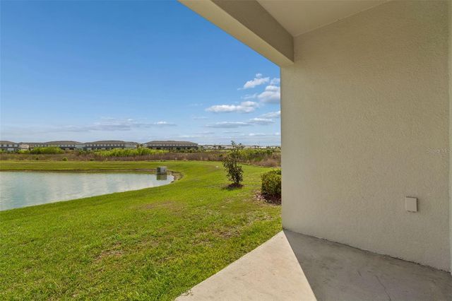 32076 POP ASH PLACE, Wesley Chapel, FL 33545