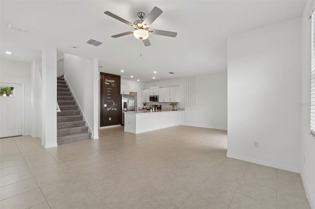 32076 POP ASH PLACE, Wesley Chapel, FL 33545