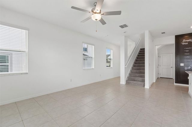 32076 POP ASH PLACE, Wesley Chapel, FL 33545