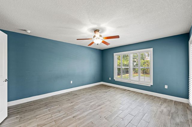 4672 SW Wade Drive, Port St Lucie, FL 34953