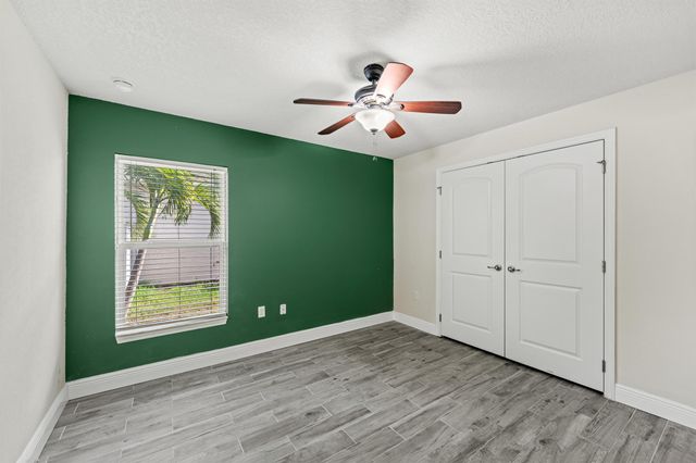 4672 SW Wade Drive, Port St Lucie, FL 34953