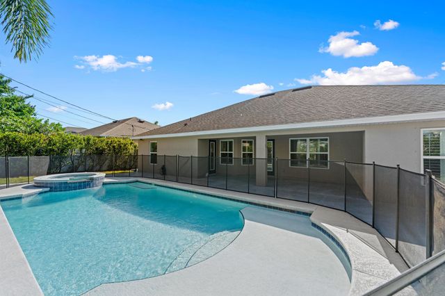 4672 SW Wade Drive, Port St Lucie, FL 34953
