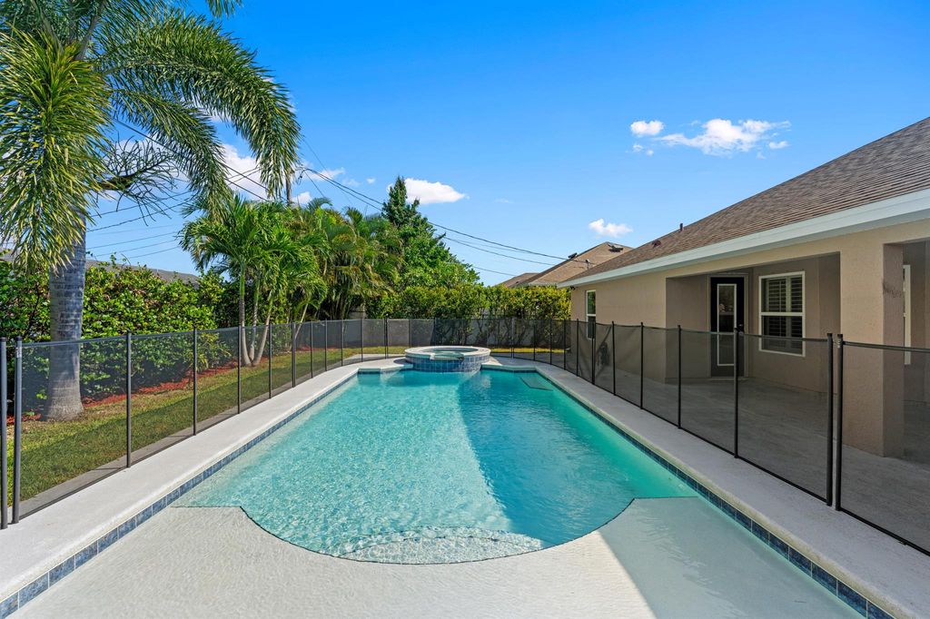 4672 SW Wade Drive, Port St Lucie, FL 34953