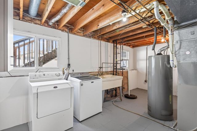 6616 Hillsboro Avenue N, Brooklyn Park, MN 55428