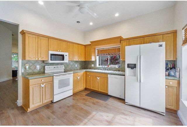 6165 NW 77th Place, Parkland, FL 33067