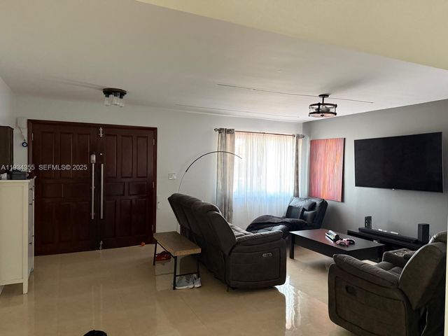 2430 SW 22nd Ter, Miami, FL 33145
