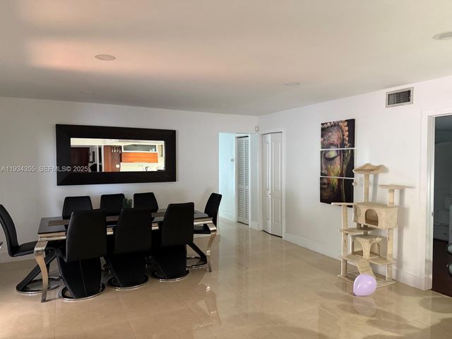 2430 SW 22nd Ter, Miami, FL 33145