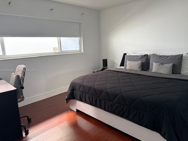 2430 SW 22nd Ter, Miami, FL 33145