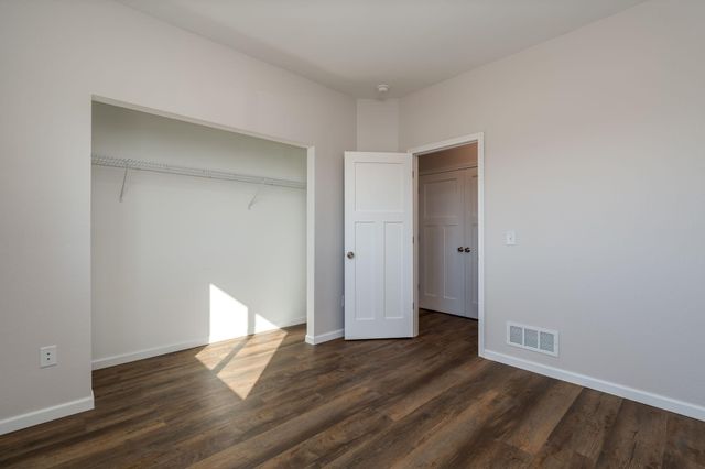 3123 Noble Drive, Mankato, MN 56001