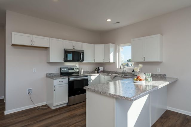 3123 Noble Drive, Mankato, MN 56001