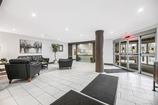 505 Central Avenue 104, White Plains, NY 10606