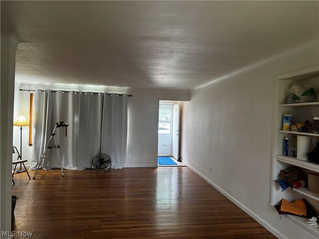 30107 Thomas Street, Willowick, OH 44095