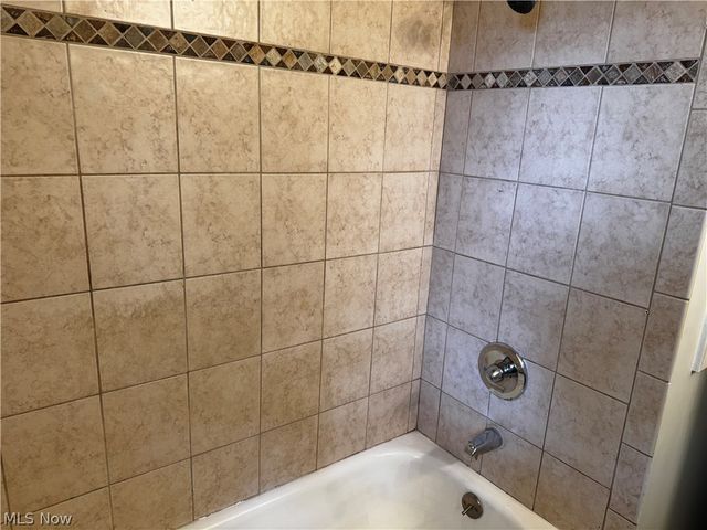 30107 Thomas Street, Willowick, OH 44095