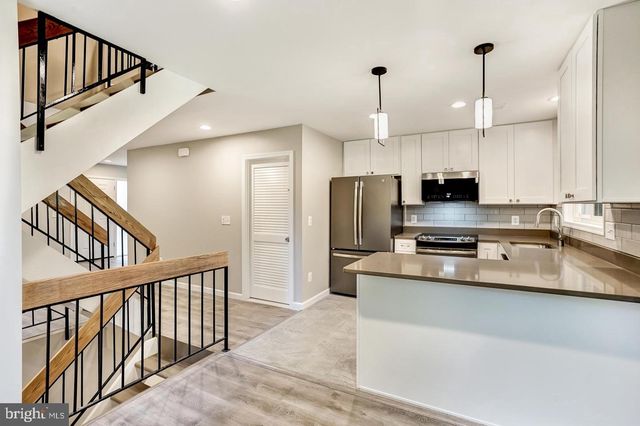 2246 WHITE CORNUS LN, Reston, VA 20191