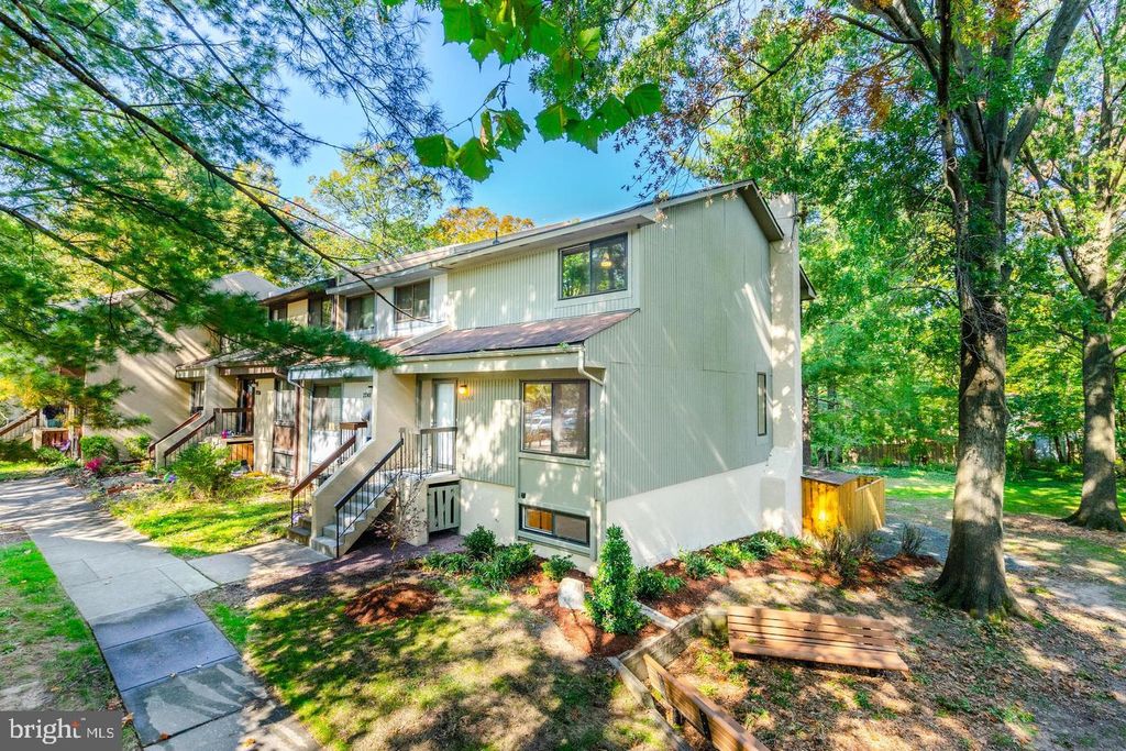 2246 WHITE CORNUS LN, Reston, VA 20191