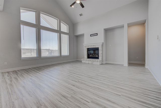 822 Wild Pecan LOOP, Buda, TX 78610