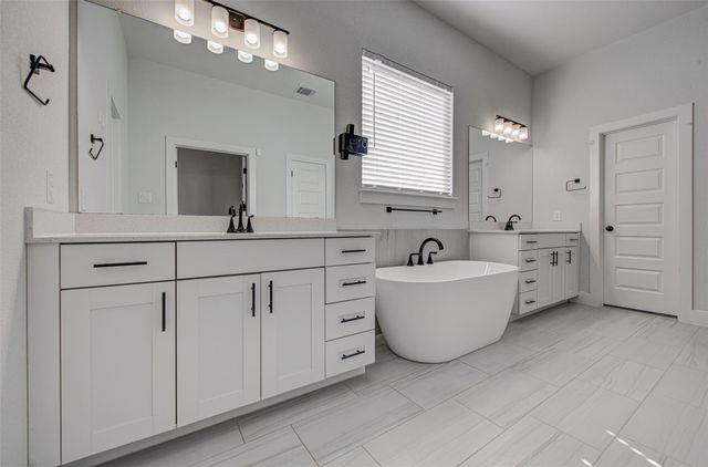 822 Wild Pecan LOOP, Buda, TX 78610