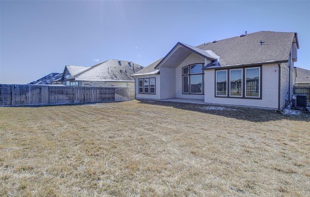 822 Wild Pecan LOOP, Buda, TX 78610