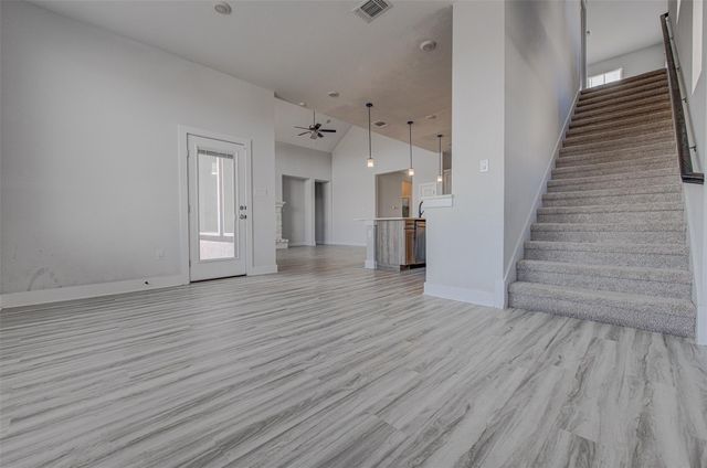 822 Wild Pecan LOOP, Buda, TX 78610