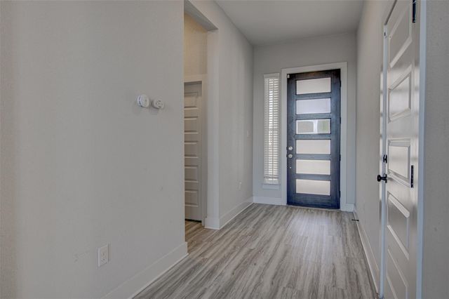 822 Wild Pecan LOOP, Buda, TX 78610