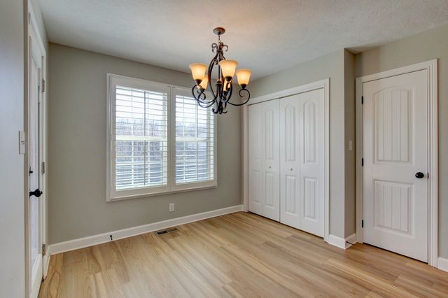 3661 Fox Tail Dr, Clarksville, TN 37040