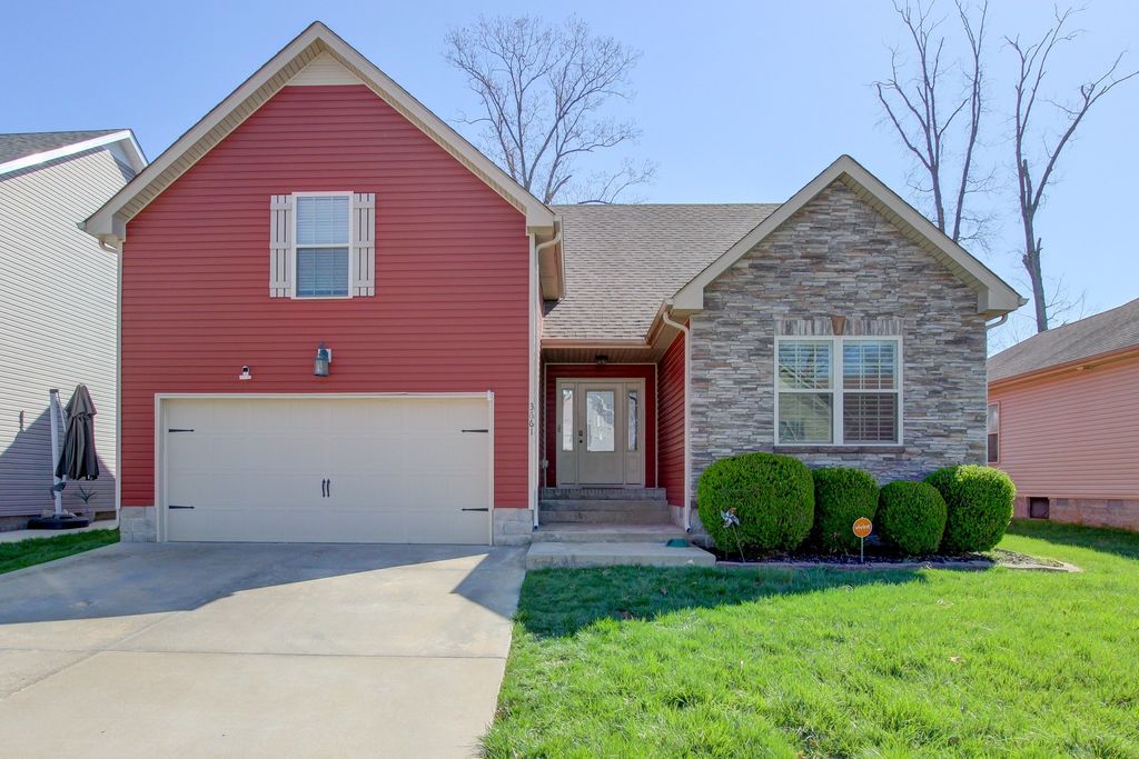3661 Fox Tail Dr, Clarksville, TN 37040