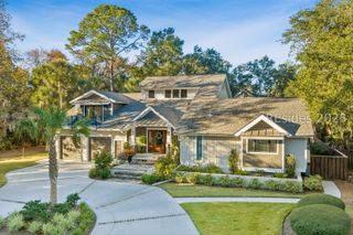 1 Firethorn Ln, Hilton Head Island, SC 29928