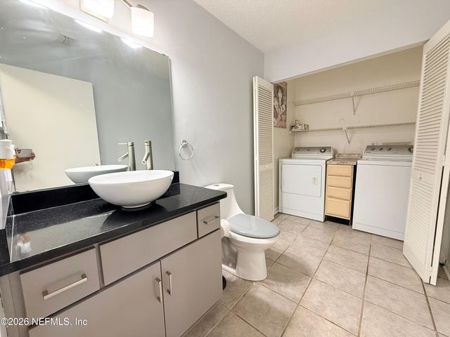 5215 SAN JOSE Boulevard 110, Jacksonville, FL 32207