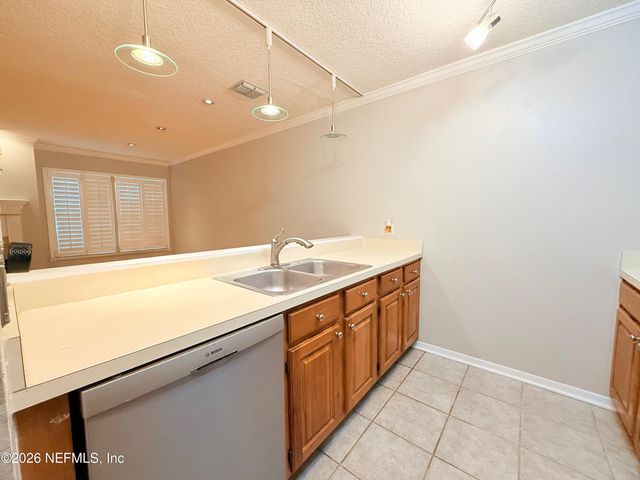 5215 SAN JOSE Boulevard 110, Jacksonville, FL 32207
