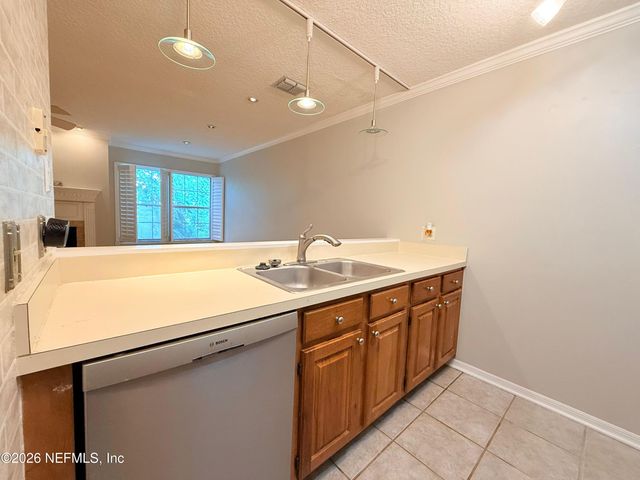 5215 SAN JOSE Boulevard 110, Jacksonville, FL 32207