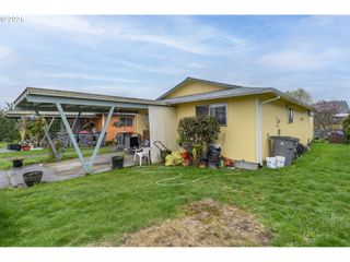 635 Nw FENTON St, Mc Minnville, OR 97128