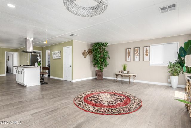 2650 W UNION HILLS Drive 98, Phoenix, AZ 85027